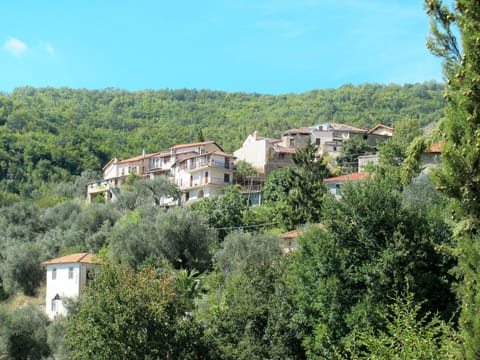 Furniture, Comfort, Wood, Bed, Lighting, Shade, Window, Floor, Flooring