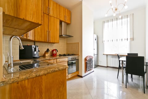 Apartment, 2 Bedrooms | Private kitchen | Full-size fridge, microwave, oven, stovetop