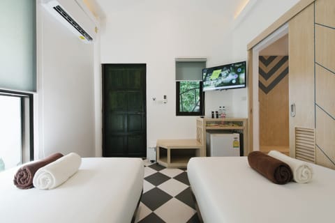 Samed Tropical Room | Minibar, free WiFi