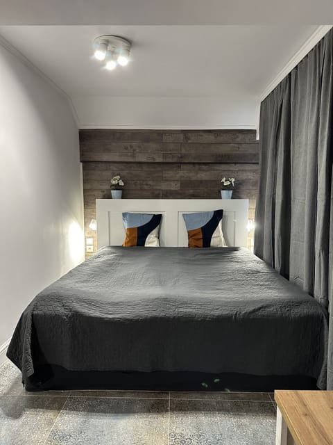 Apartment, 2 Bedrooms, Courtyard View | 1 bedroom, soundproofing, iron/ironing board, free WiFi