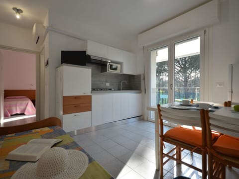 Furniture, Cabinetry, Building, Window, Wood, Flooring, Floor, Table, Kitchen