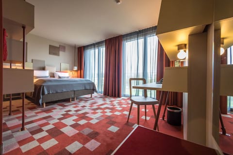 Superior Double Room | In-room safe, soundproofing, free WiFi, bed sheets