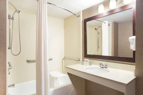 Room, 1 King Bed, Accessible, Non Smoking | Bathroom | Combined shower/tub, hair dryer, towels