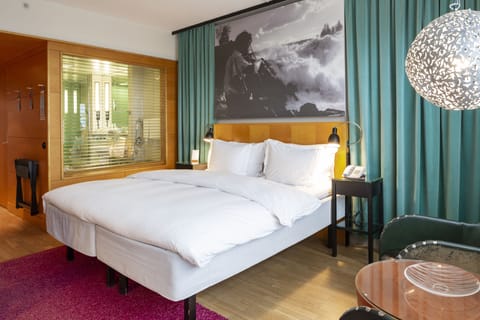 Deluxe Double Room, Balcony | Egyptian cotton sheets, premium bedding, down comforters, minibar