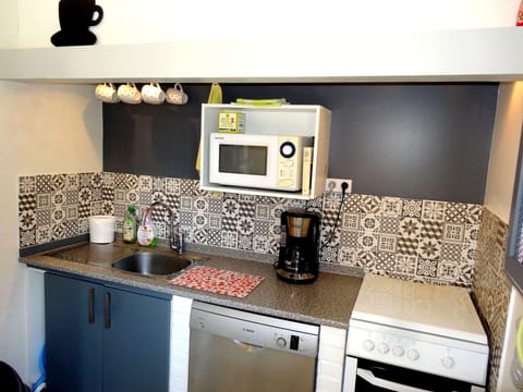 Superior Cottage (La Ferme de Gondières) | Private kitchen