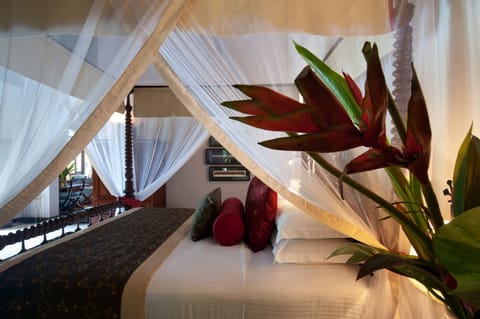 Egyptian cotton sheets, premium bedding, minibar, in-room safe