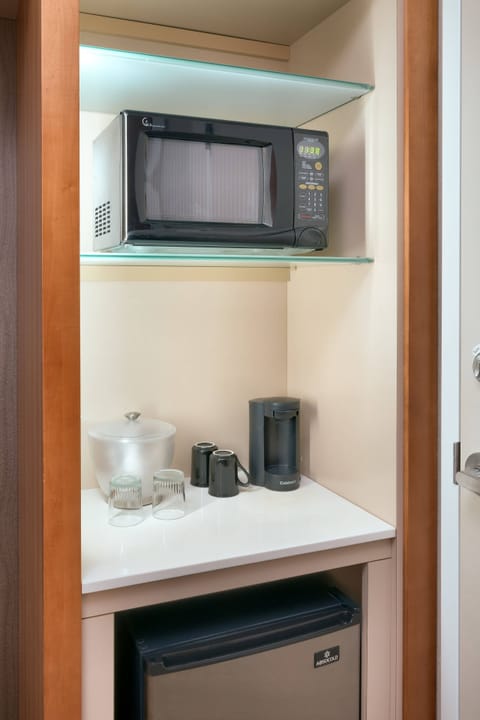 Fridge, microwave, coffee/tea maker