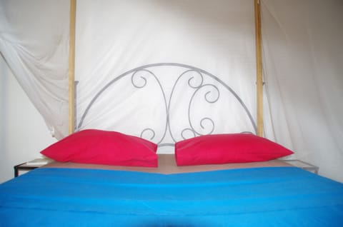 Premium bedding, Tempur-Pedic beds, desk, free WiFi