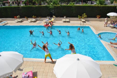 Outdoor pool, pool umbrellas