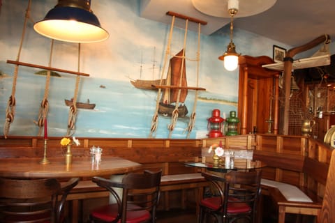 Lunch and dinner served