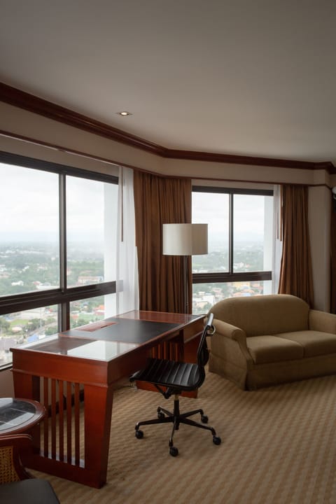 Deluxe Room, 1 King Bed (Premium) | Living area | 32-inch LCD TV with satellite channels, TV
