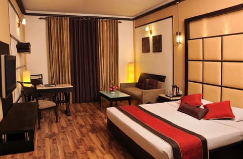 Executive Room, 1 King Bed | Free WiFi