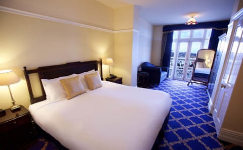 Premier Room, Balcony | In-room safe, iron/ironing board, free WiFi, bed sheets