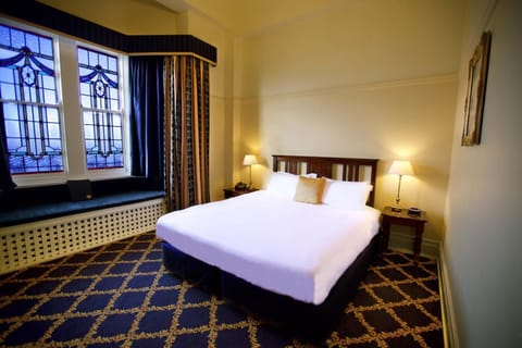 Standard Room | In-room safe, iron/ironing board, free WiFi, bed sheets