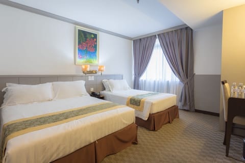 Superior Triple Room, Multiple Beds | Down comforters, pillowtop beds, minibar, in-room safe