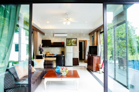 Poolside Villa | Living area | LCD TV