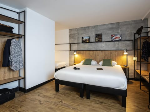 Standard Room, 1 Double Bed with Sofa bed | Premium bedding, desk, blackout drapes, soundproofing