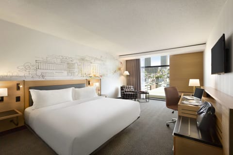 Room, 1 King Bed, City View | Premium bedding, Select Comfort beds, in-room safe, desk