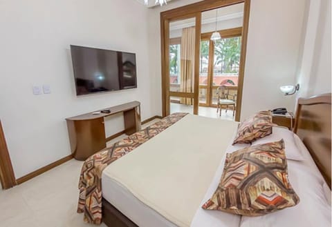 Deluxe Suite, 1 King Bed | Minibar, in-room safe, individually furnished, desk