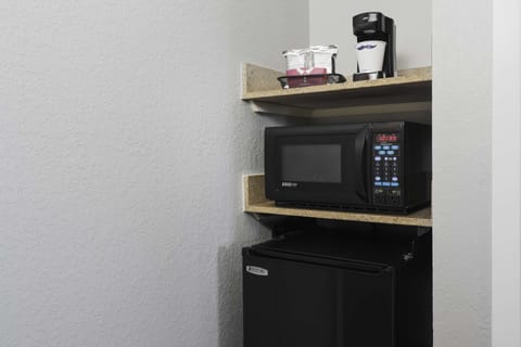 In-room safe, desk, laptop workspace, blackout drapes