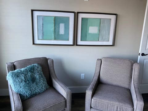 Seating area in main level king bedroom