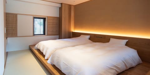 Deluxe Room (over 50 square meters) Non Smoking | Down comforters, free minibar, in-room safe, free WiFi