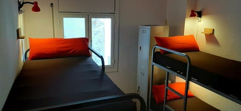 Shared Dormitory, Mixed Dorm (1 bed in a 6-Bed Dormitory Room) | Down comforters, blackout drapes, free WiFi, bed sheets