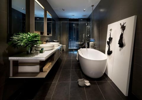 Exclusive Loft Suite (Duplex) | Deep soaking bathtub