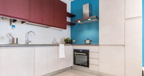 Apartment, 1 Bedroom | Private kitchen | Fridge, oven, stovetop, dishwasher