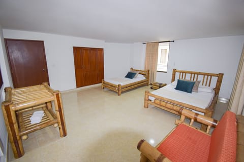 Standard Triple Room | Desk, free WiFi