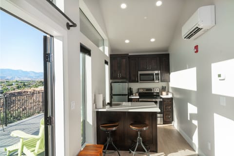 Stunning View #11 | Private kitchen | Full-size fridge, microwave, dishwasher, coffee/tea maker