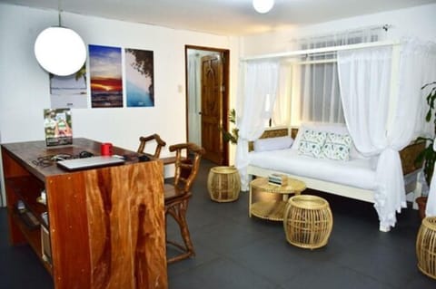 Suite with Balcony | Desk, free WiFi, bed sheets