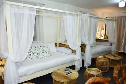 Suite with Balcony | Desk, free WiFi, bed sheets