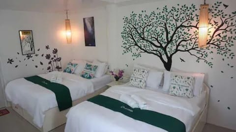 Twin Room, 2 Queen Beds | Free WiFi, bed sheets