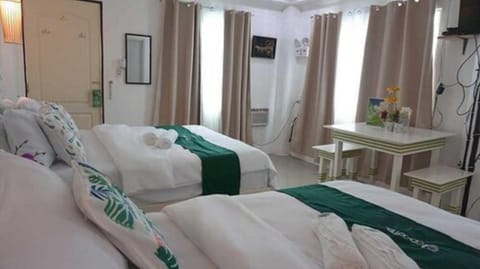 Twin Room, 2 Queen Beds | Free WiFi, bed sheets