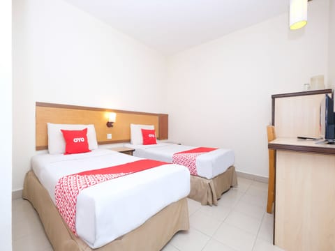 Deluxe Twin Room | Free WiFi, bed sheets