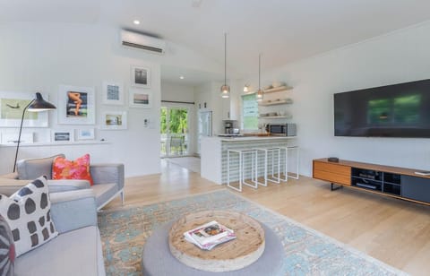 House, 2 Bedrooms | Living room