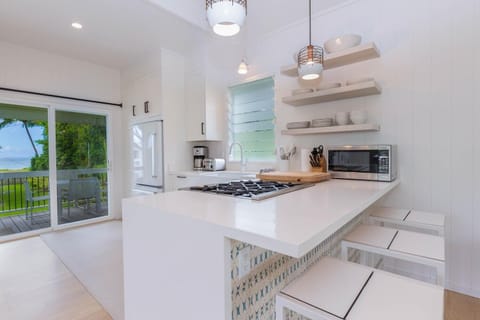 House, 2 Bedrooms | Private kitchen