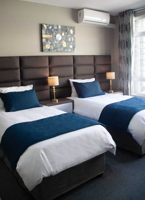 Deluxe Double or Twin Room | Premium bedding, pillowtop beds, blackout drapes, soundproofing