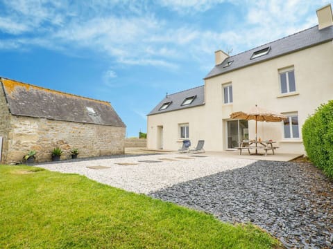 Cloud, Plant, Sky, Property, Building, Window, House, Land Lot, Road Surface, Grass