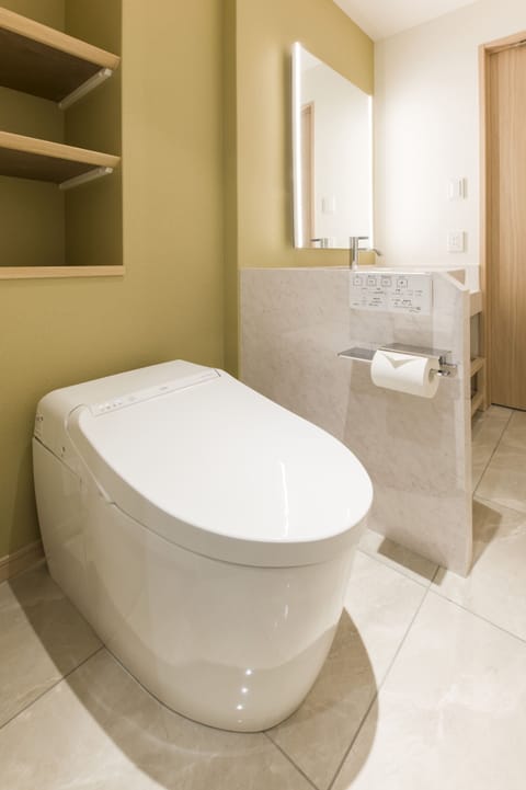 Family Quadruple Room, Non Smoking (Type2) | Bathroom | Combined shower/tub, free toiletries, hair dryer, slippers