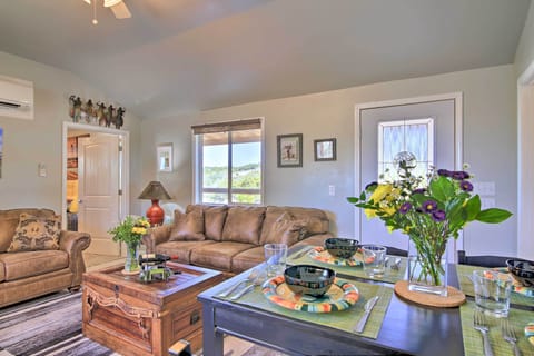 Fredericksburg Vacation Rental | 2BR | 2BA | 800 Sq Ft | Steps to Enter