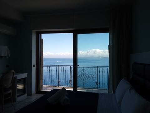 Junior Suite, 1 Bedroom, Terrace, Sea View | Minibar, in-room safe, desk, free WiFi