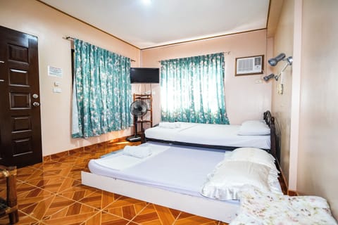 Superior Double Room | Desk, free WiFi