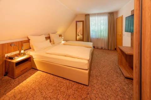 Junior Suite | Desk, free WiFi, bed sheets