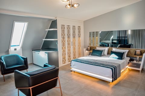 Deluxe Double Room | Premium bedding, Select Comfort beds, minibar, soundproofing