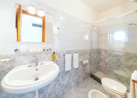 Junior Suite, Terrace, Partial Sea View | Bathroom | Free toiletries, hair dryer, bidet, towels