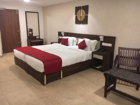 Executive Room | Egyptian cotton sheets, premium bedding, down comforters, minibar