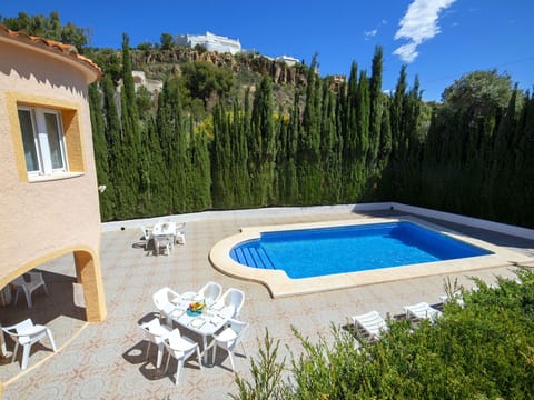 Swimming Pool, Resort, Outdoor Furniture, Estate, Hacienda, Villa, Eco Hotel, Hotel, Landscaping, Thermae