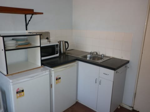 Double Room, Private Bathroom (with Kitchenette) | Free WiFi